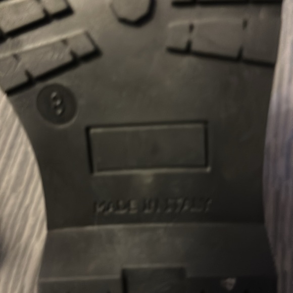 Mario Valentino boots - Picture 6 of 8